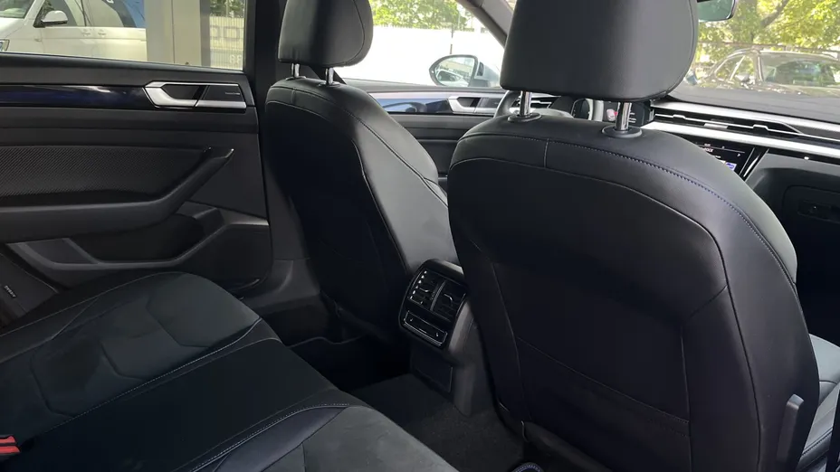 VOLKSWAGEN Arteon Arteon 2.0 TSI 4Motion R DSG