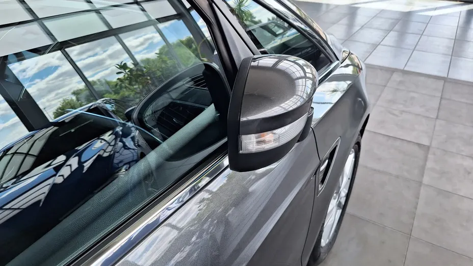 FORD S-MAX S-MAX 2.5 Hybrid Titanium CVT 7os.