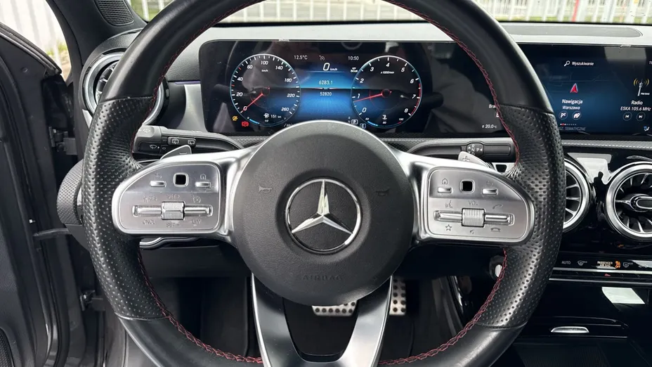MERCEDES-BENZ A Klasa A 200 AMG Line 7G-DCT