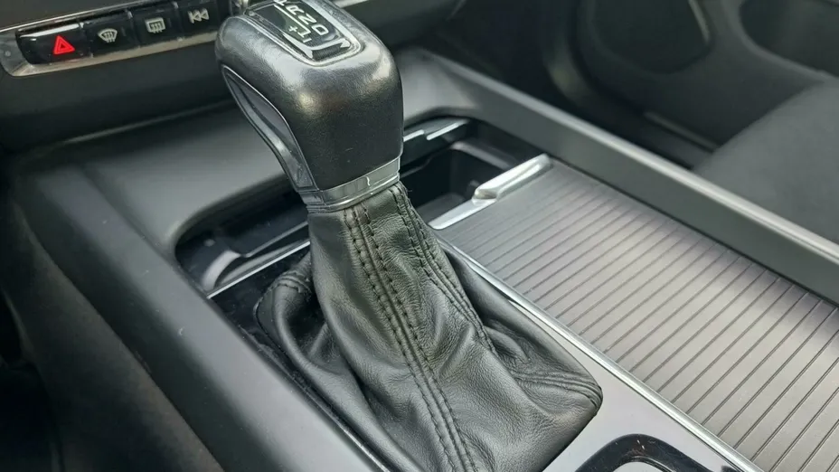 VOLVO XC60 XC60 T4 Momentum Pro aut