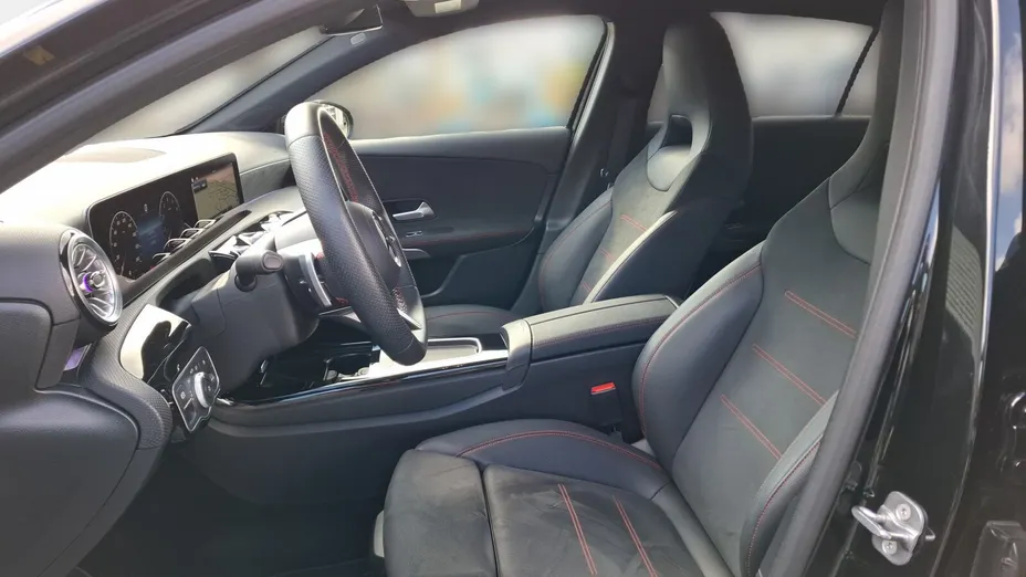 MERCEDES-BENZ A Klasa A 220 4-Matic AMG Line 8G-DCT