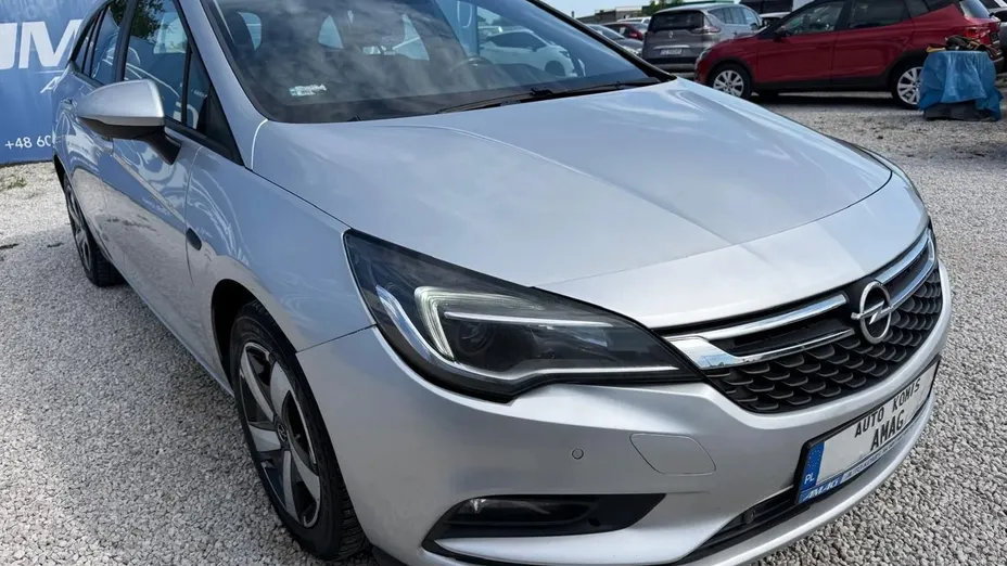 OPEL Astra -