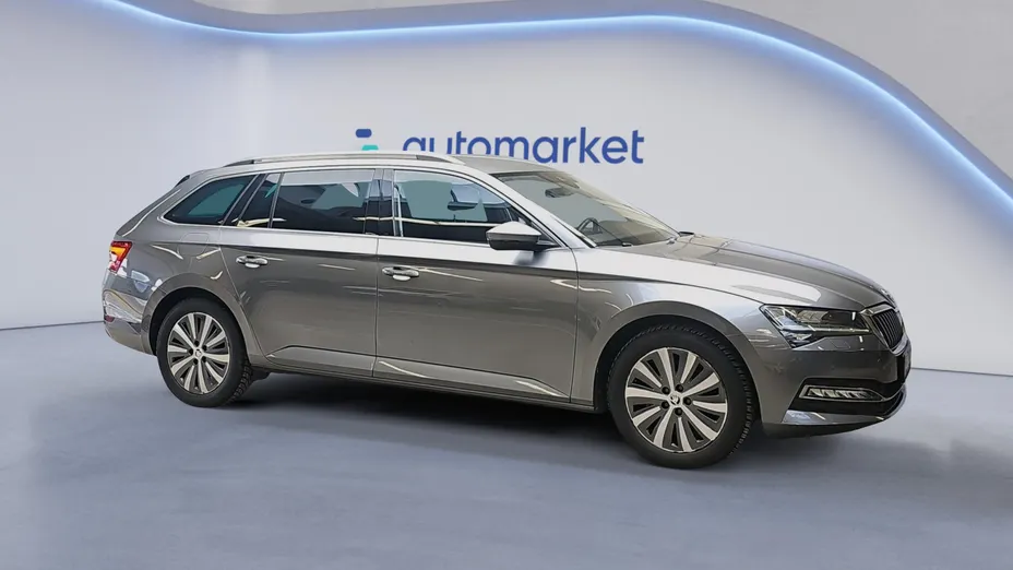 SKODA Superb Superb 2.0 TDI SCR Style DSG