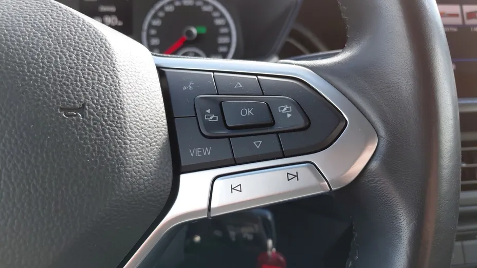 VOLKSWAGEN T-Cross -