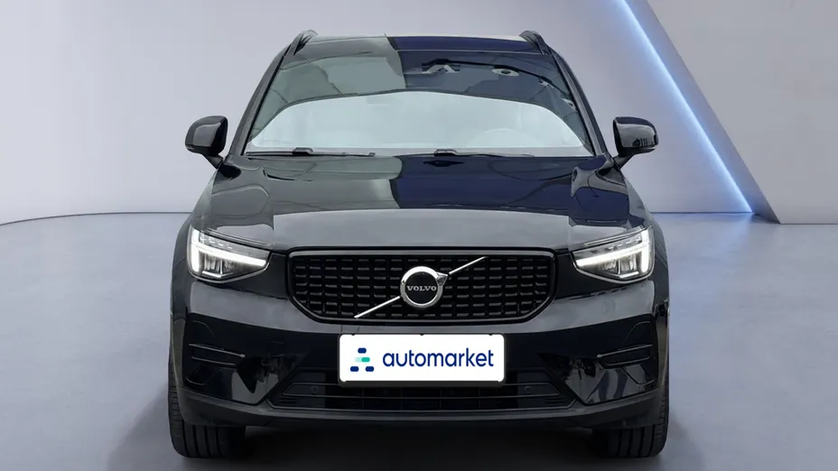 VOLVO XC40 XC40 B3 Plus Dark aut
