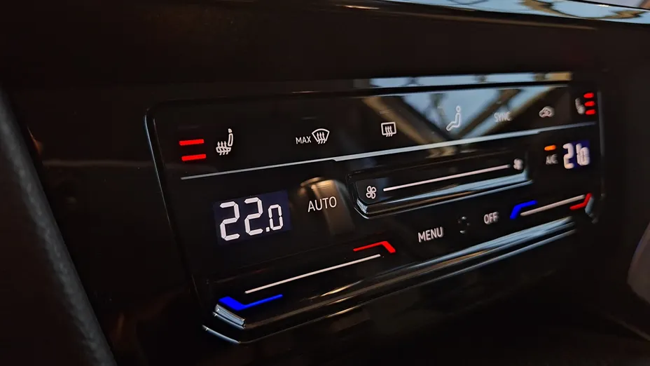 VOLKSWAGEN Passat Passat 2.0 TSI Elegance DSG