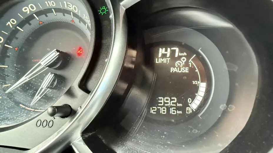 CITROEN DS3 -