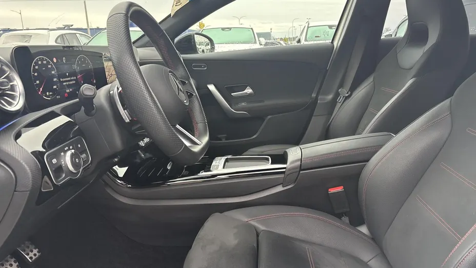 MERCEDES-BENZ A Klasa A 200 AMG Line 7G-DCT