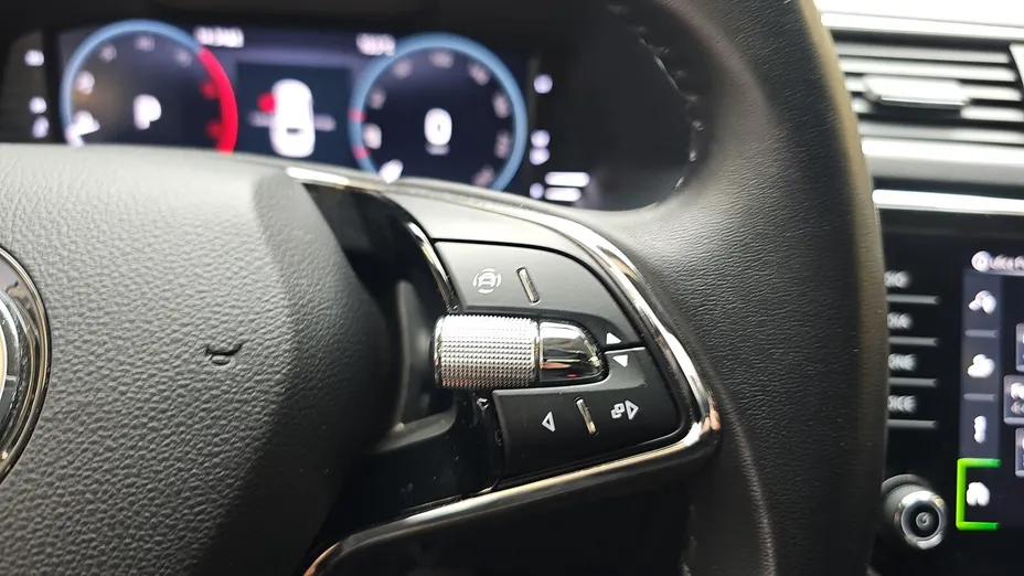 SKODA Superb Superb 2.0 TDI SCR Style DSG