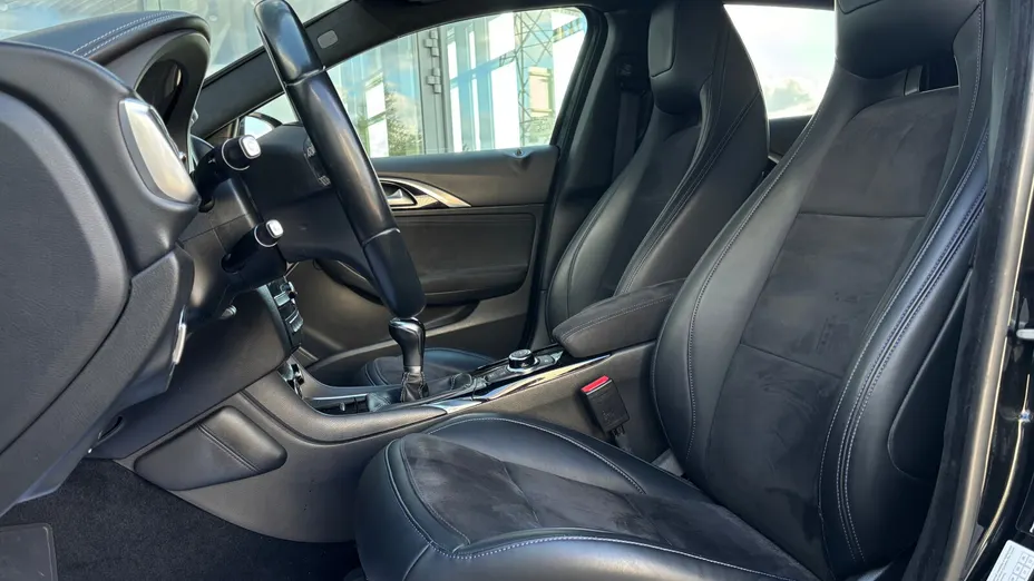 INFINITI Q30 Q30 1.5d City Black Edition