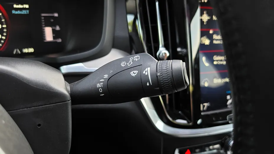 VOLVO V60 V60 CC D4 AWD aut