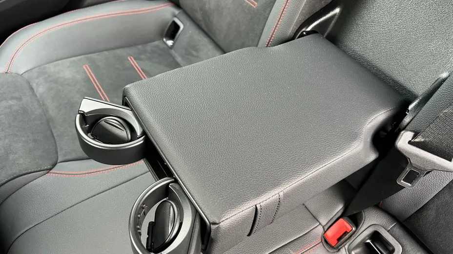 MERCEDES-BENZ A Klasa A 200 AMG Line 7G-DCT