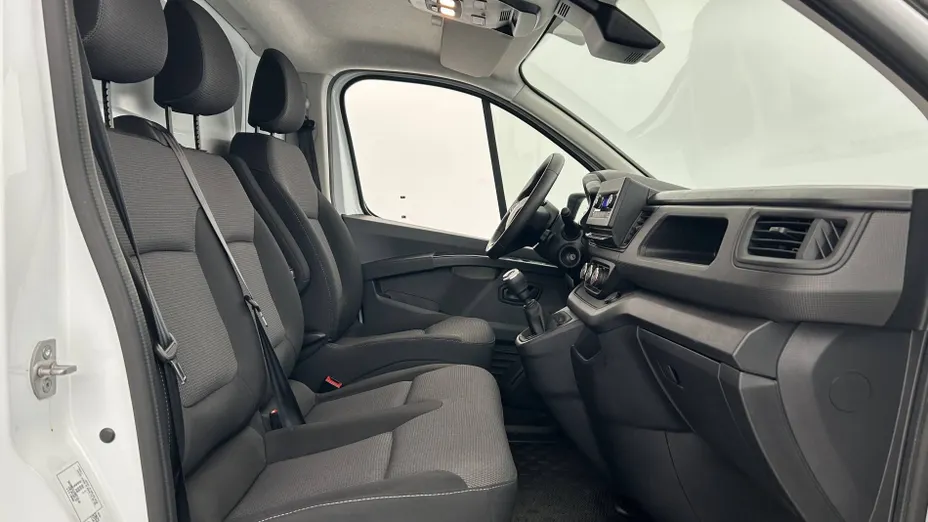 RENAULT Trafic -
