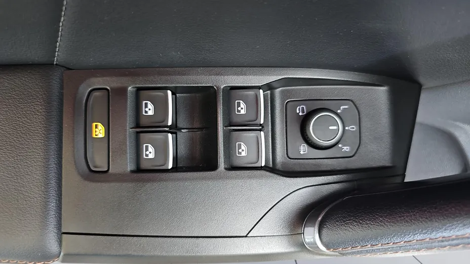 CUPRA Leon Leon 1.5 eTSI DSG