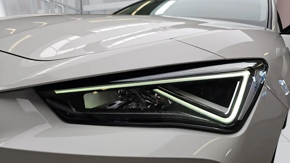CUPRA Leon Leon 1.5 eTSI DSG