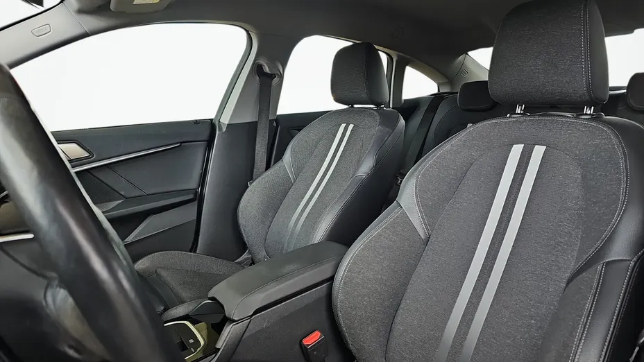 BMW Seria 2 220i xDrive Sport Line aut