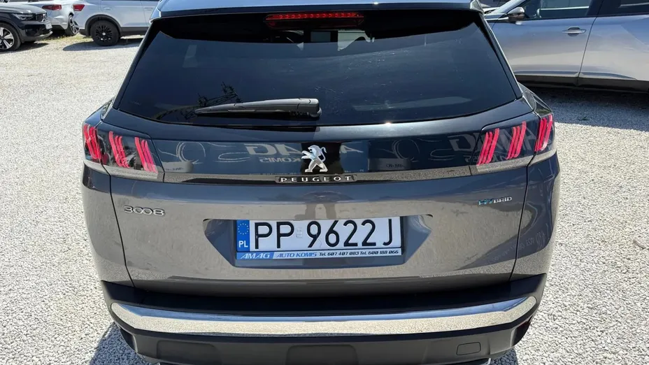 PEUGEOT 3008 -