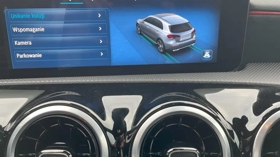 MERCEDES-BENZ A Klasa A 200 AMG Line 7G-DCT