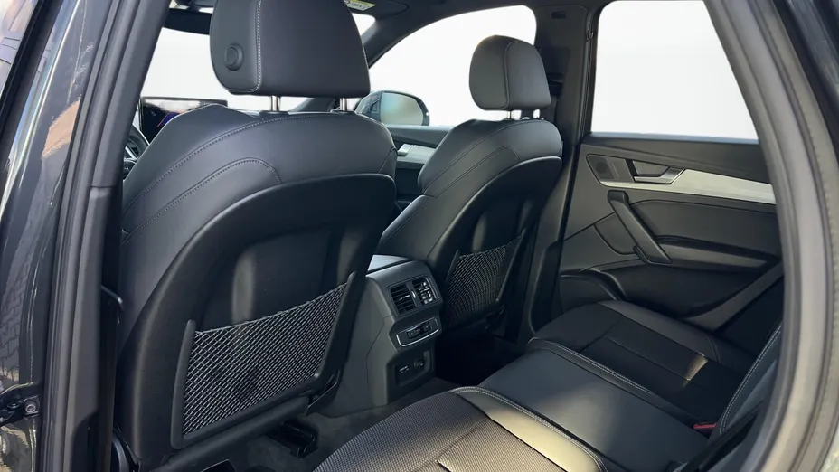 AUDI Q5 -