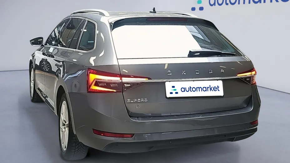 SKODA Superb Superb 2.0 TDI SCR Ambition