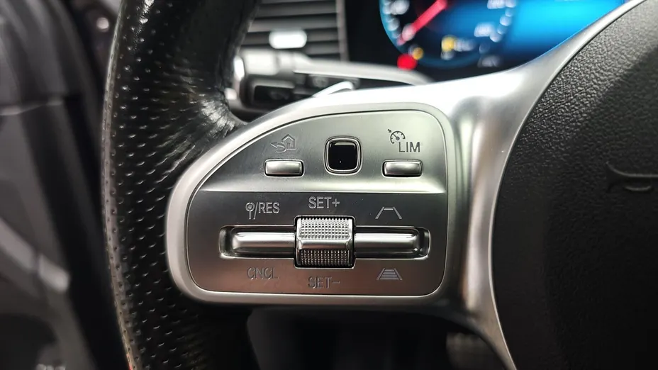 MERCEDES-BENZ GL GLS 400 d 4-Matic