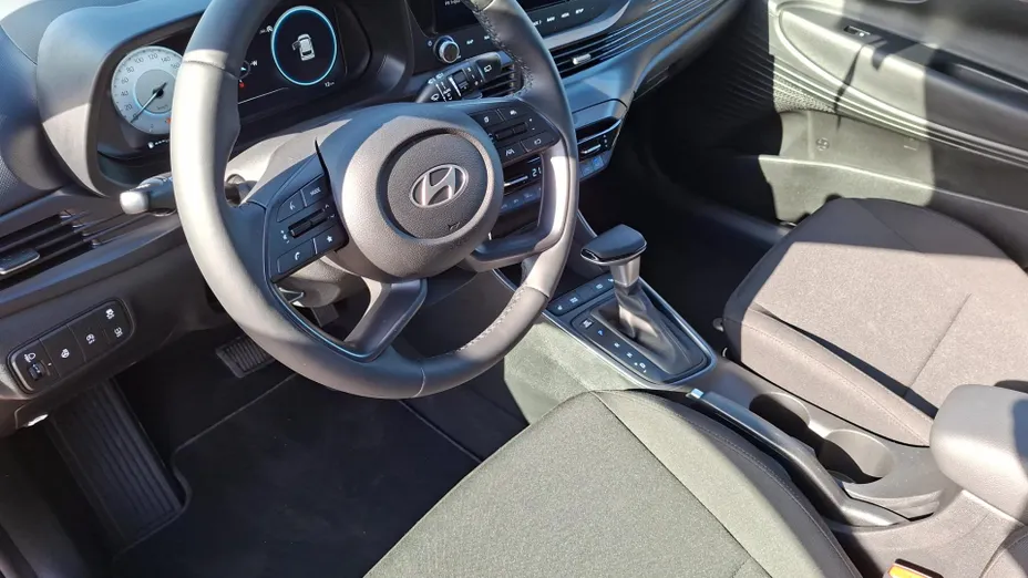 HYUNDAI i20 i20 1.0 T-GDi Modern Black DCT