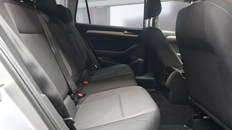 VOLKSWAGEN Passat Passat 2.0 TDI EVO Essence DSG