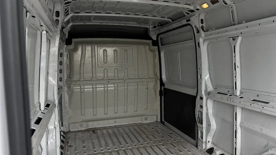 PEUGEOT Boxer Boxer 435 BlueHDi L3H2