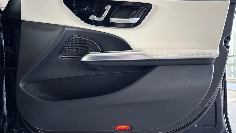 MERCEDES-BENZ E Klasa E 220 d mHEV 4-Matic AMG 9G-Tronic