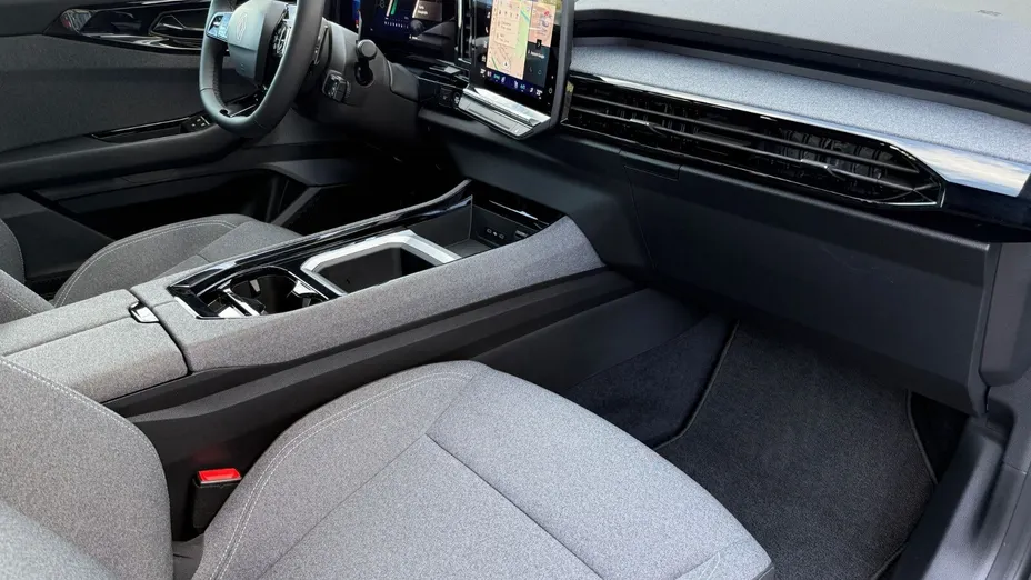 RENAULT Austral Austral 1.3 TCe mHEV Evolution aut