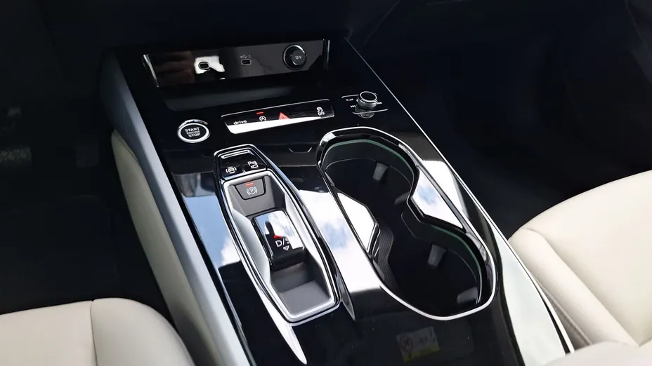 AUDI A5 A5 TFSI 110 kW S tronic