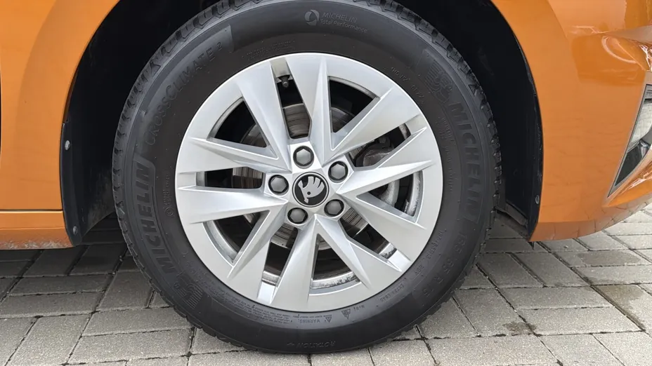 SKODA Fabia Fabia 1.0 TSI Selection