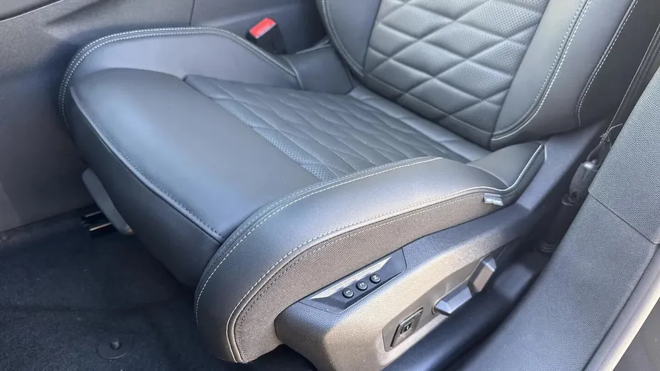 PEUGEOT 3008 3008 1.2 PureTech mHEV GT Exclusive e-DCS6 Nowy