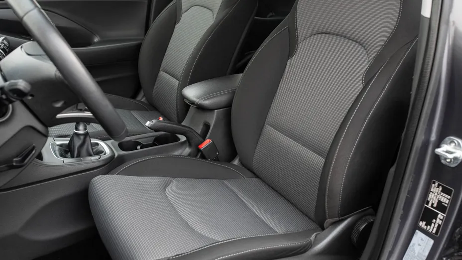 HYUNDAI i30 i30 1.4 Classic +