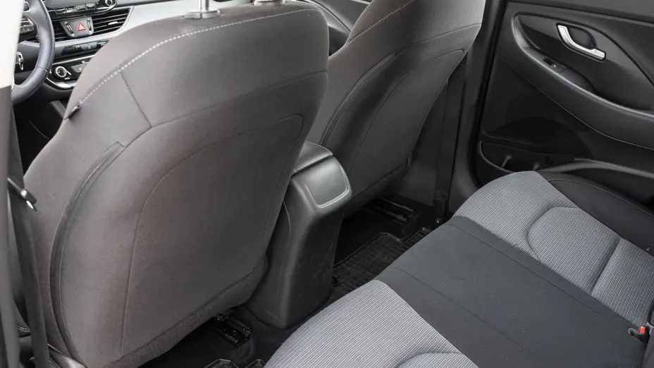 HYUNDAI i30 i30 1.4 Classic +