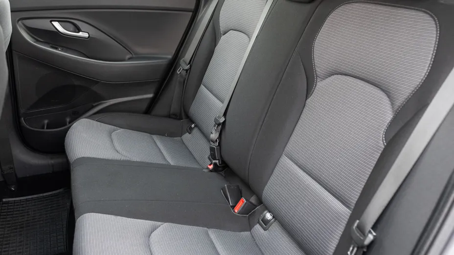 HYUNDAI i30 i30 1.4 Classic +