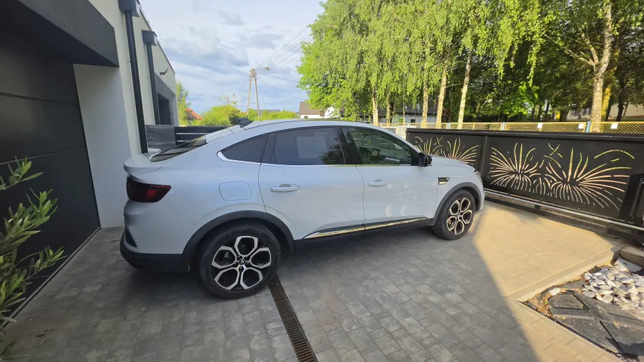 RENAULT Arkana Arkana 1.6 E-TECH Intens MMT