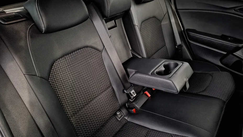 KIA Cee'd Ceed 1.6 CRDi mHEV L Business Line DCT