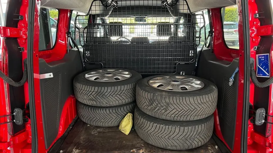 FORD Transit Connect -