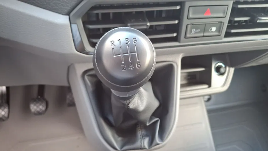 VOLKSWAGEN Crafter Crafter 35 BiTDI (11,3m3) Nowy