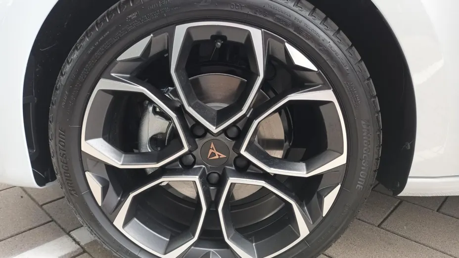 CUPRA Leon Leon 2.0 TSI 4Drive DSG Nowy