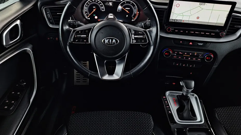 KIA Cee'd Ceed 1.6 CRDi mHEV L Business Line DCT