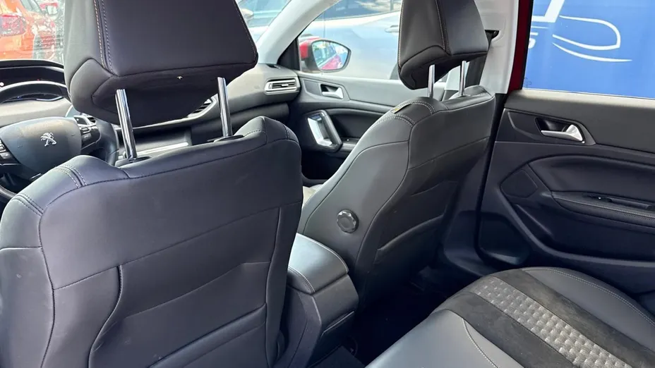 PEUGEOT 308 -