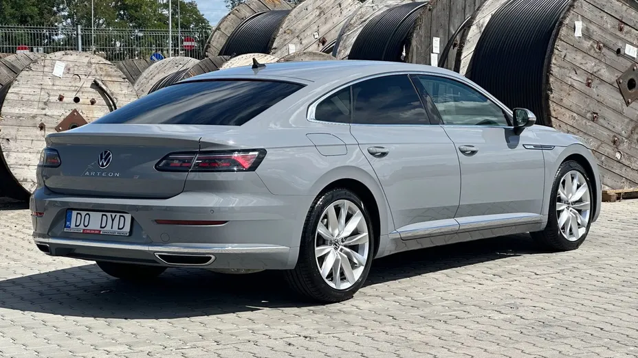 VOLKSWAGEN Arteon -