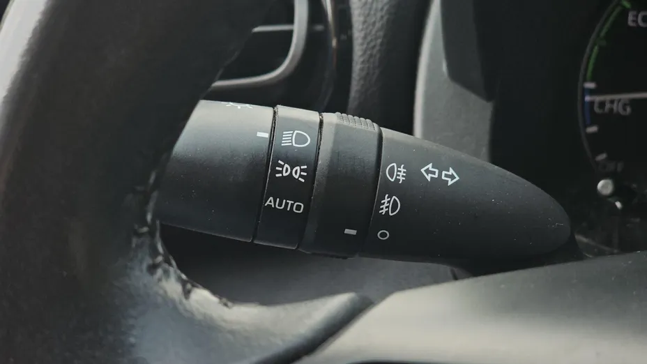 TOYOTA Yaris Yaris Hybrid 1.5 Comfort