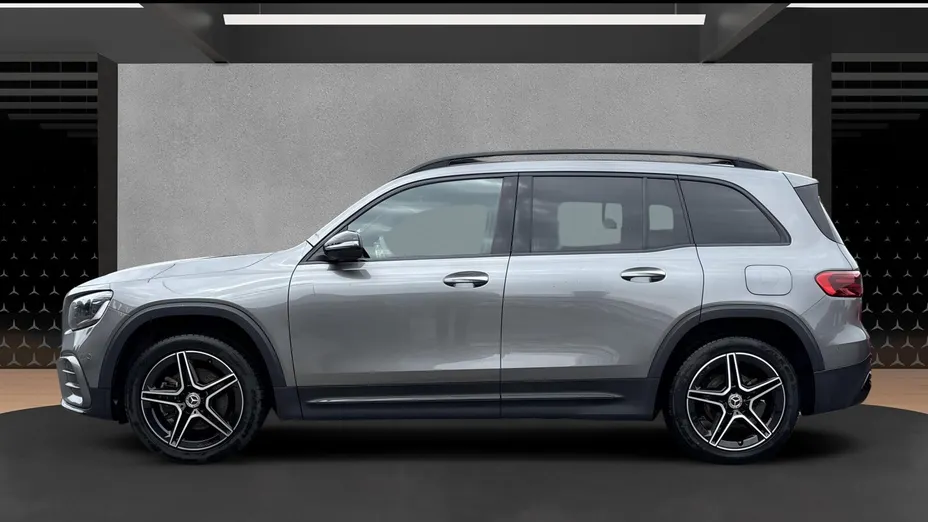 MERCEDES-BENZ GLB GLB 200 mHEV AMG Line 7G-DCT
