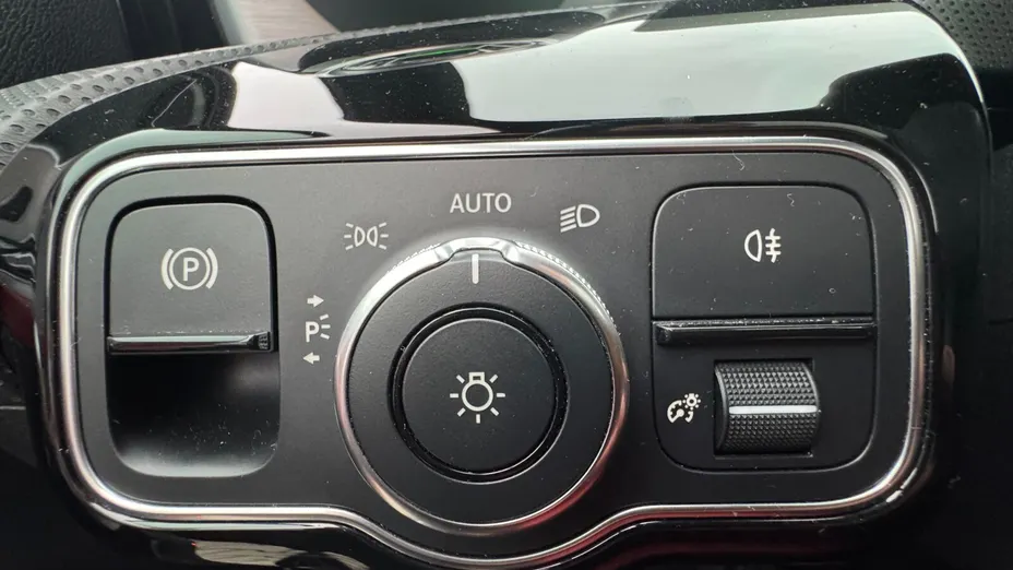 MERCEDES-BENZ A Klasa A 220 d AMG Line 8G-DCT