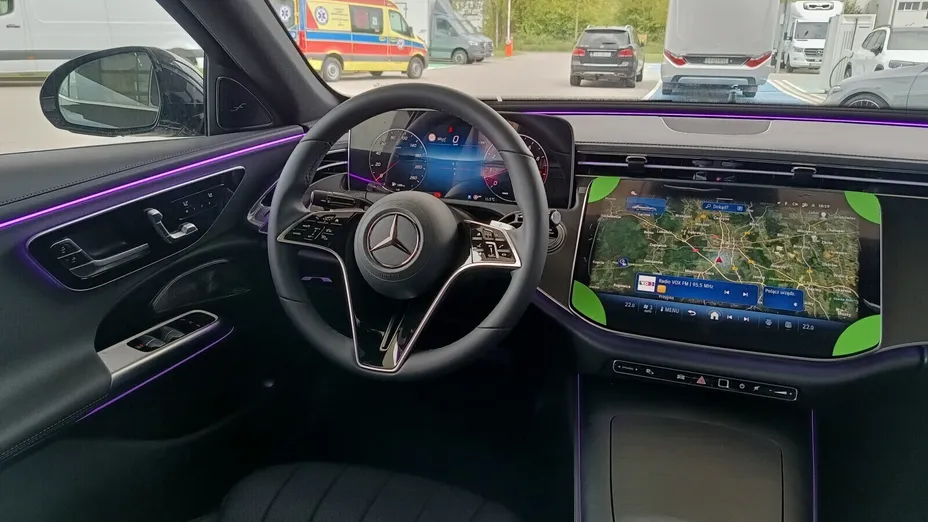 MERCEDES-BENZ E Klasa E 200 mHEV 4-Matic Exclusive 9G-Tronic