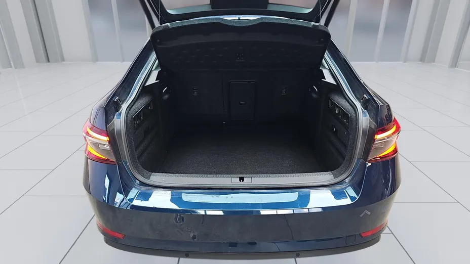 SKODA Superb Superb 2.0 TDI SCR Style DSG