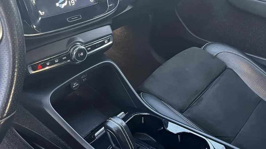 VOLVO XC40 XC40 D3 R-Design